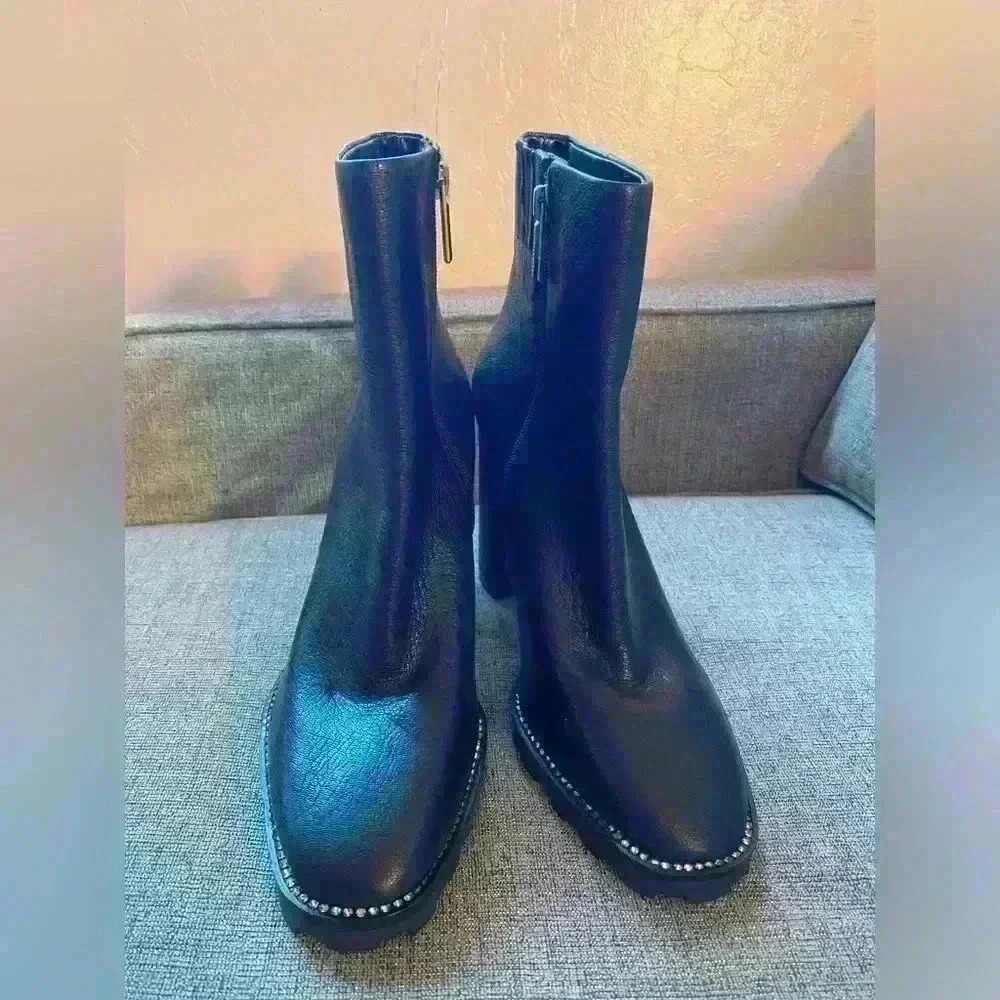 Karl Lagerfeld Paris Women's Leather Peppy Lug-Sole Zip-up Fashion Boot